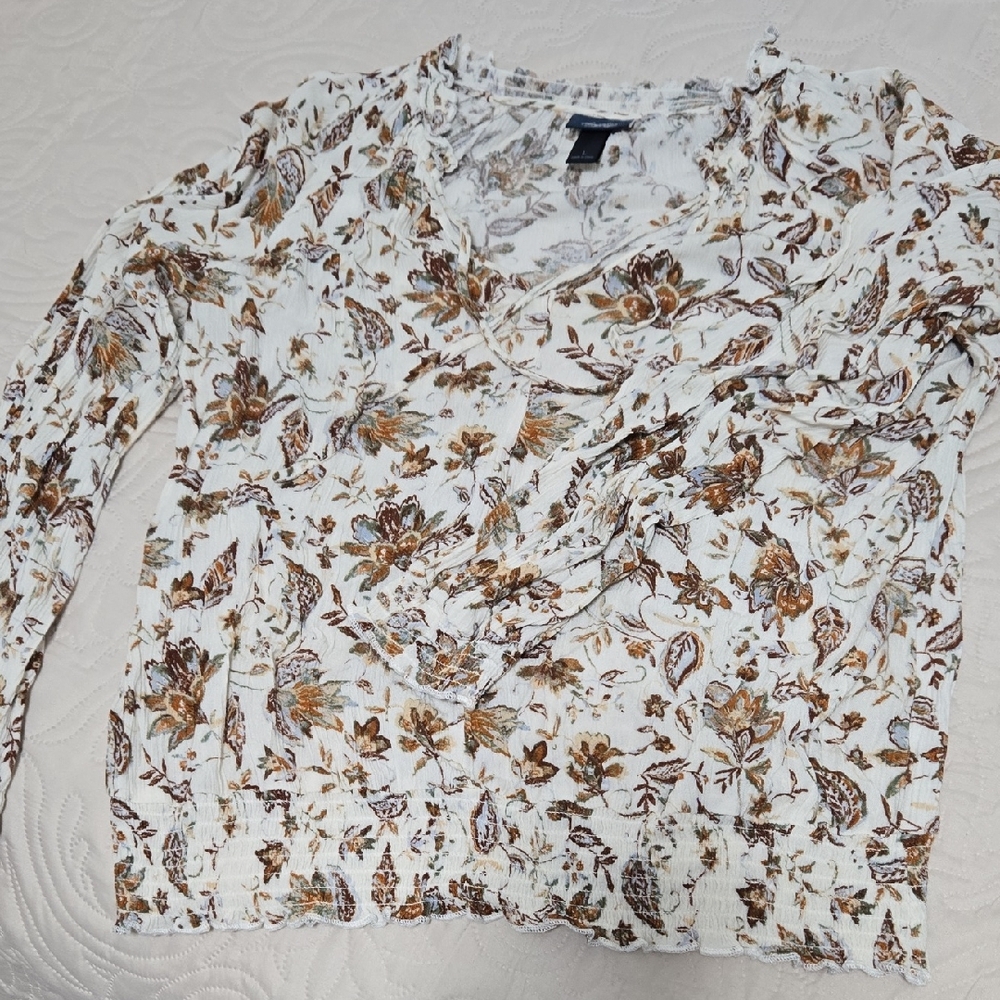 Daytrip White and Brown Ruched Ruffled Long Sleeve Blouse